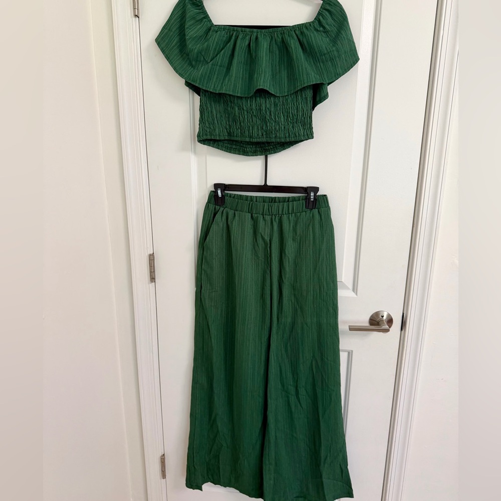 SHEIN Forest Green Garment